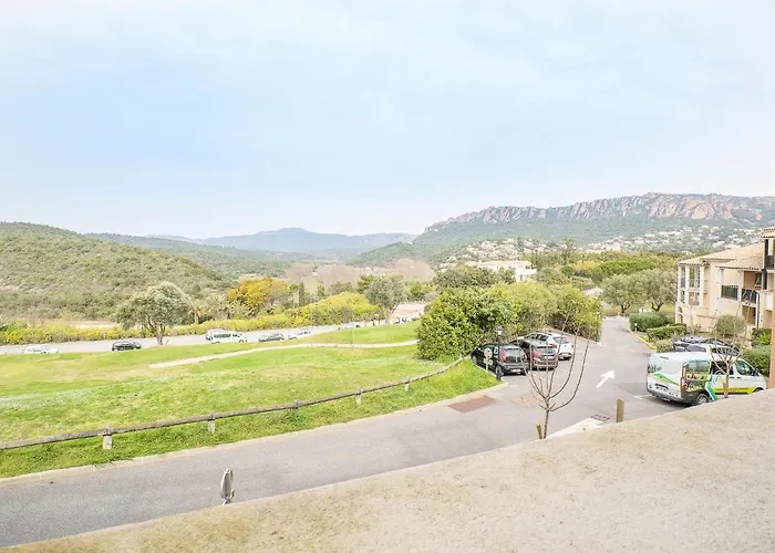 Апартаменты Le Village - C9 279 By Interhome Сен-Рафаэль